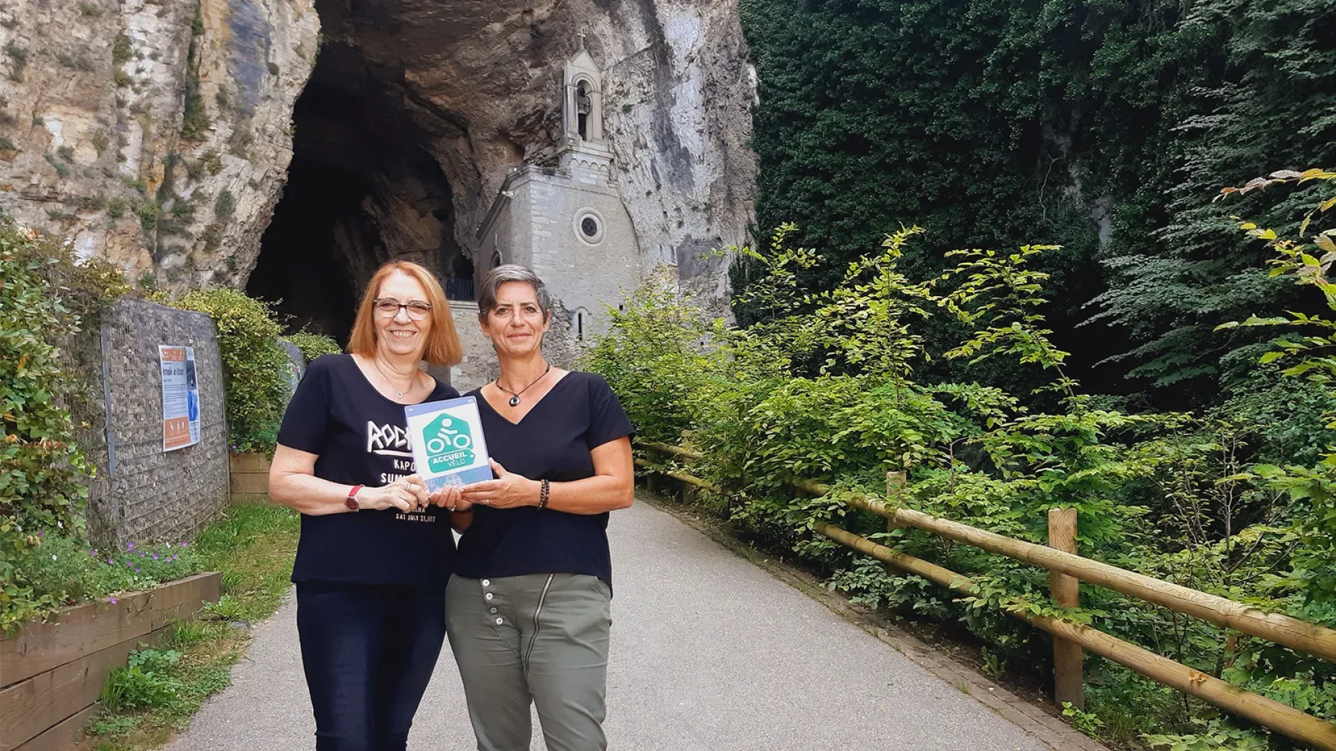 Les Grottes de la Balme obtiennent le label Accueil Vélo - Balcons du Dauphiné Isère